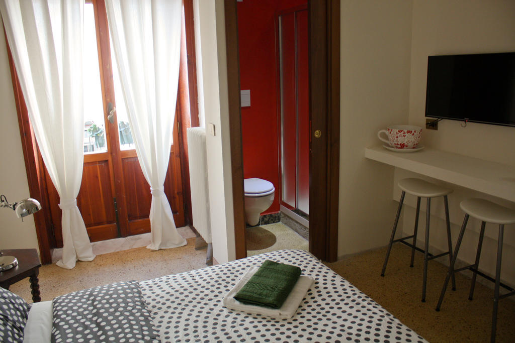 Donna Franca Bed & Breakfast Lecce Oda fotoğraf